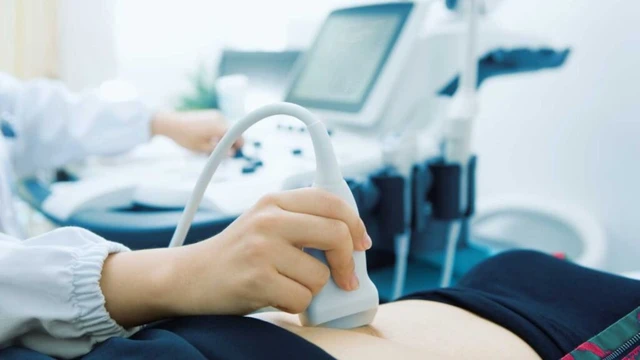 Khám thai lần đầu có cần nhịn ăn không? Thông tin mẹ bầu cần biết