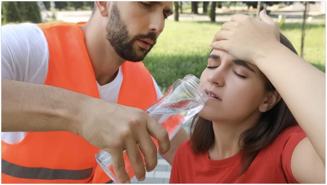 bai-viet/kiet-suc-do-nhiet-la-gi-trieu-chung-cach-xu-ly-va-phong-ngua.html