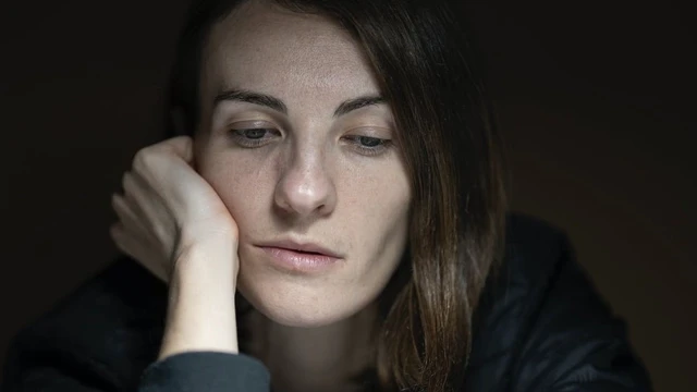 bai-viet/benh-nhan-liet-day-than-kinh-so-7-ngoai-bien-can-kieng-gi-ban-da-biet-chua-60529.html