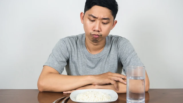 bai-viet/lieu-nhin-an-toi-co-khien-ban-giam-can-nhanh-hon-su-that-ban-can-biet.html