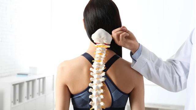 bai-viet/su-that-gay-soc-ve-loang-xuong-o-nguoi-tre-va-cach-phong-ngua.html