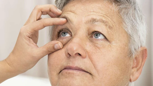 bai-viet/nguyen-nhan-dan-den-long-quam-o-nguoi-gia-va-cach-dieu-tri.html