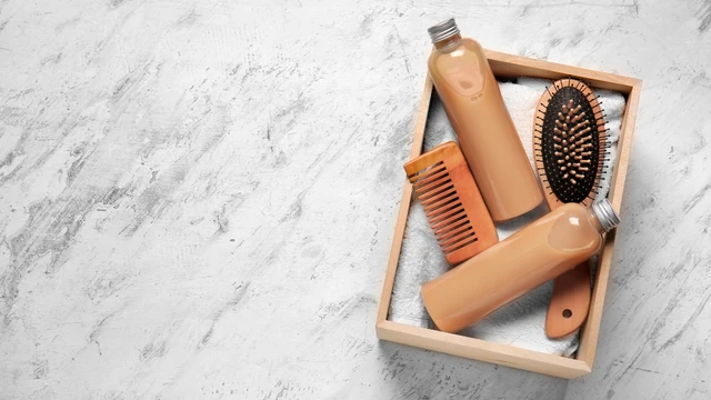 bai-viet/luoc-goi-dau-la-gi-cong-dung-va-cach-su-dung-hieu-qua.html