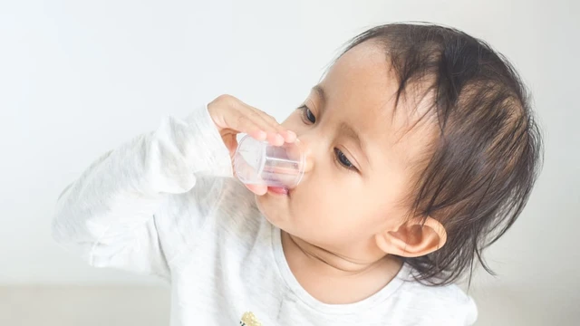 bai-viet/khi-su-dung-thuoc-salbutamol-cho-tre-can-luu-y-dieu-gi.html