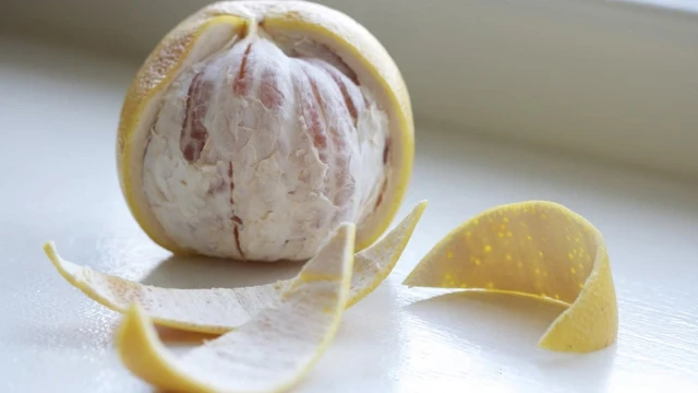 bai-viet/mach-chi-em-bi-quyet-tri-rung-toc-bang-vo-buoi-nhat-dinh-phai-thu-52045.html