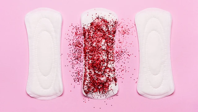 bai-viet/me-bau-can-biet-ra-mau-giua-chu-ky-kinh-co-thai-khong.html