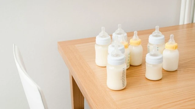 bai-viet/me-co-the-uong-sua-cua-minh-khong-nhung-dieu-can-biet-ve-sua-me.html