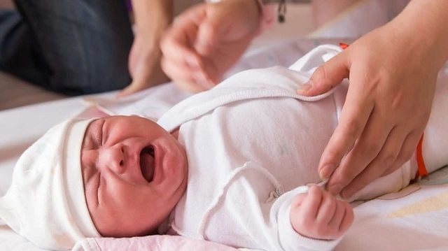 bai-viet/meo-dan-gian-tri-giat-minh-cho-tre-so-sinh-me-da-biet-chua.html