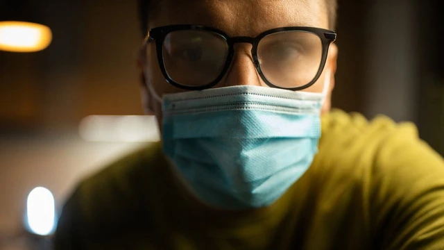 bai-viet/meo-deo-khau-trang-khong-bi-dau-tai-hay-mo-kinh-52014.html