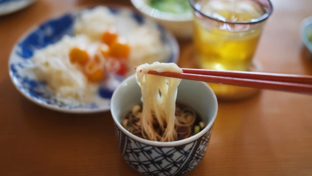 bai-viet/mi-somen-cho-be-thanh-phan-dinh-duong-loi-ich-va-nhung-luu-y-khi-su-dung.html