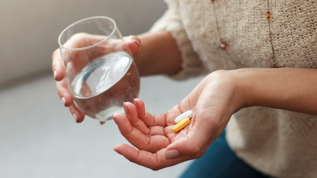 bai-viet/mot-so-tac-dung-phu-khi-uong-canxi-ma-ban-can-luu-y.html