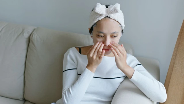 bai-viet/mua-dong-co-nen-dap-mat-na-giay-khong-loai-mat-na-giay-phu-hop-cho-da-mua-dong.html