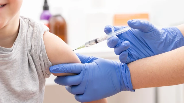 bai-viet/mui-phe-cau-tiem-muon-co-sao-khong-lich-tiem-phe-cau-bu-cho-tre.html