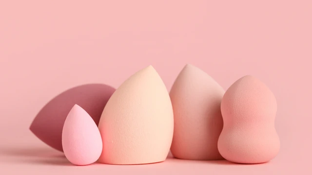 bai-viet/mut-trang-diem-la-gi-cach-chon-bao-quan-va-ve-sinh-mut-trang-diem.html