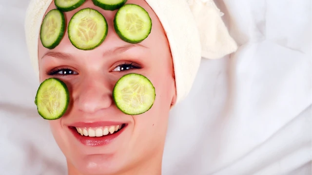 bai-viet/dap-mat-na-dua-leo-co-tac-dung-gi-cach-dap-mat-na-dua-leo-dung.html