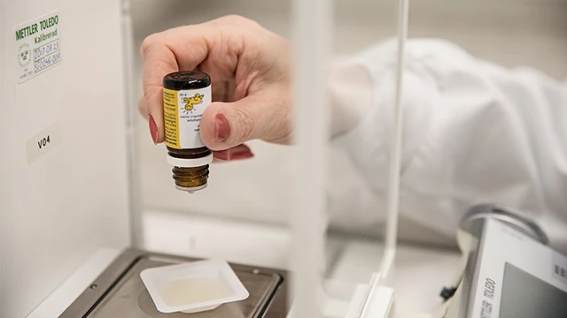 bai-viet/nen-dung-bio-gaia-hay-bioamicus-cho-tre-so-sanh-bioamicus-va-bio-gaia.html