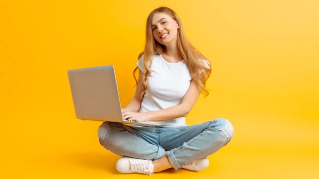 bai-viet/ngoi-khoanh-chan-co-uu-va-nhuoc-diem-gi-day-co-phai-tu-the-tot-khong.html