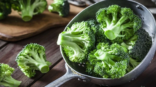 bai-viet/nguoi-bi-viem-khop-co-tay-nen-an-gi-52027.html