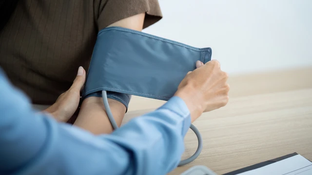 bai-viet/nguoi-huyet-ap-thap-nen-bo-sung-vitamin-gi-de-cai-thien-suc-khoe.html