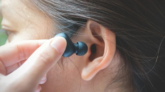 bai-viet/nguy-co-mat-thinh-giac-o-tuoi-thanh-nien-va-cach-de-phong-67344.html