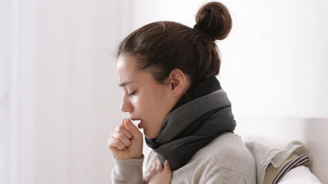 bai-viet/nguyen-nhan-cach-chua-ho-lau-ngay-khong-khoi-o-nguoi-lon-va-luu-y-khi-dieu-tri.html