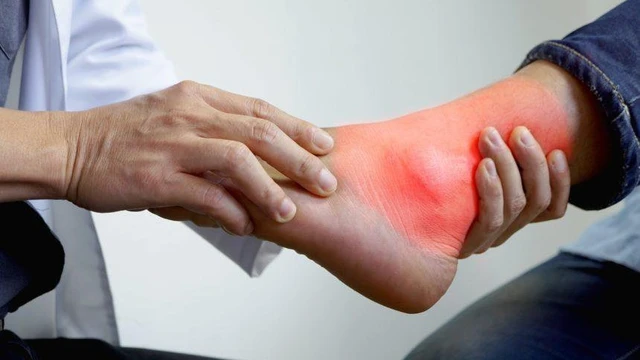 bai-viet/sung-mat-ca-chan-khi-mang-thai-nguyen-nhan-trieu-chung-cach-dieu-tri-va-phong-ngua.html