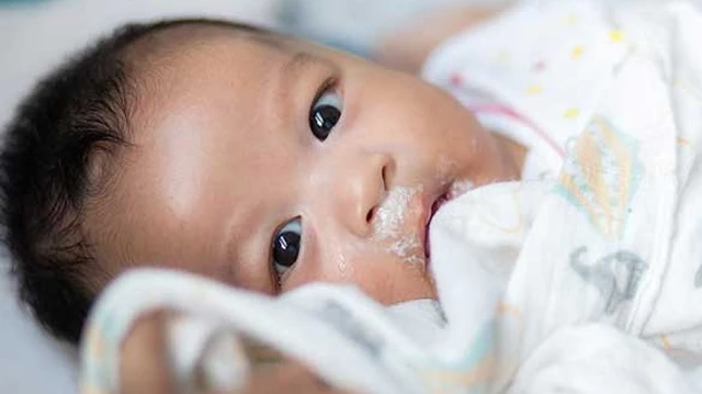 bai-viet/nguyen-nhan-va-cach-cai-thien-tinh-trang-be-9-thang-tuoi-hay-bi-non-tro.html