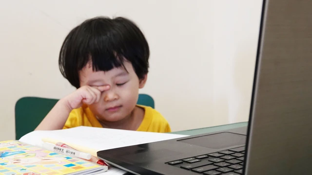 bai-viet/nguyen-nhan-va-cach-xu-ly-khi-tre-bi-moi-mat.html