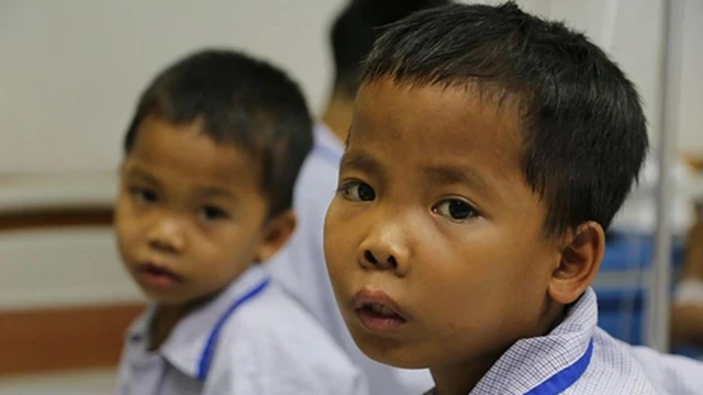 bai-viet/nhan-biet-benh-som-qua-hinh-anh-tre-bi-tan-mau-bam-sinh.html