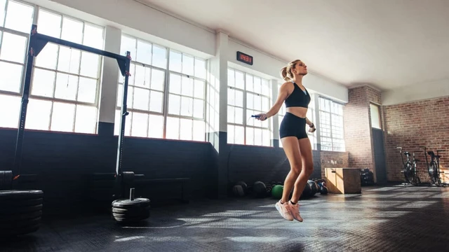 bai-viet/nhay-day-100-cai-giam-bao-nhieu-calo-luu-y-can-biet.html