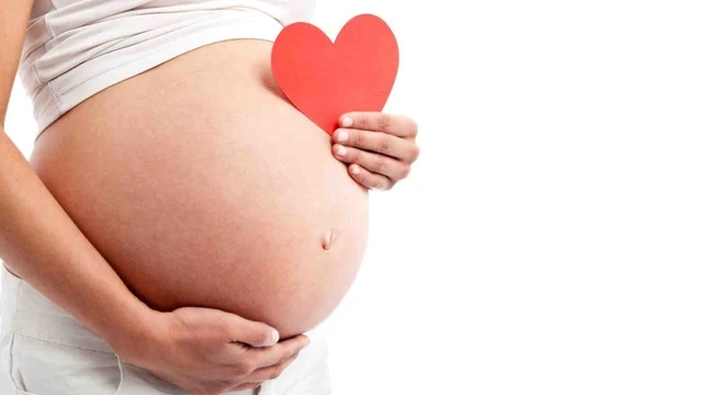 bai-viet/bau-may-thang-thi-uong-sat-canxi-luu-y-khi-bo-sung-sat-va-canxi-cho-thai-phu.html