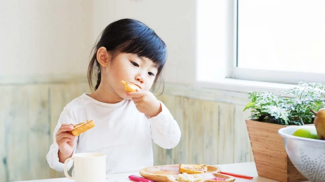 bai-viet/nhung-dau-hieu-tre-thua-dam-de-nhan-biet-cha-me-can-phai-nam-duoc.html