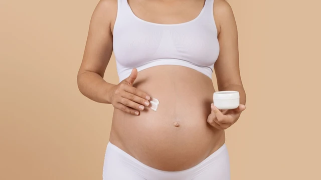 bai-viet/nguyen-tac-chon-my-pham-dung-cho-ba-bau-la-gi-my-pham-ba-bau-nen-tranh.html