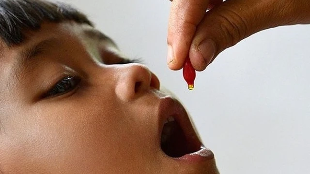 bai-viet/nhung-luu-y-khi-cho-tre-di-uong-vitamin-a-ma-ba-me-can-biet.html