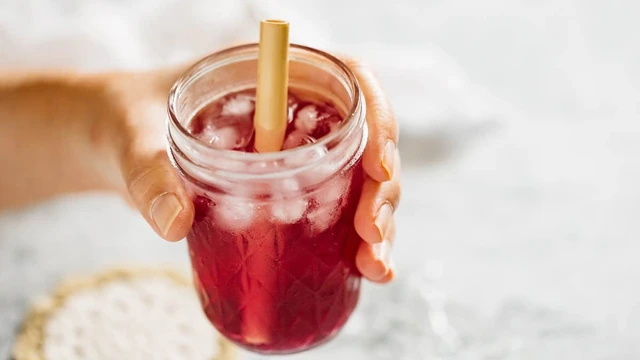 bai-viet/nhung-nguoi-nao-khong-nen-uong-nuoc-la-tia-to.html