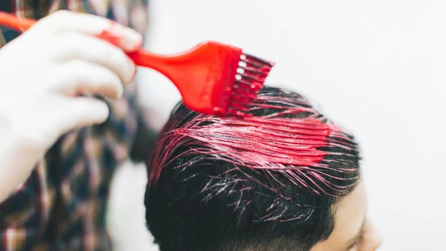 bai-viet/nhuom-toc-xong-nen-goi-dau-goi-hay-dau-xa-de-toc-khoe-mau-ben.html