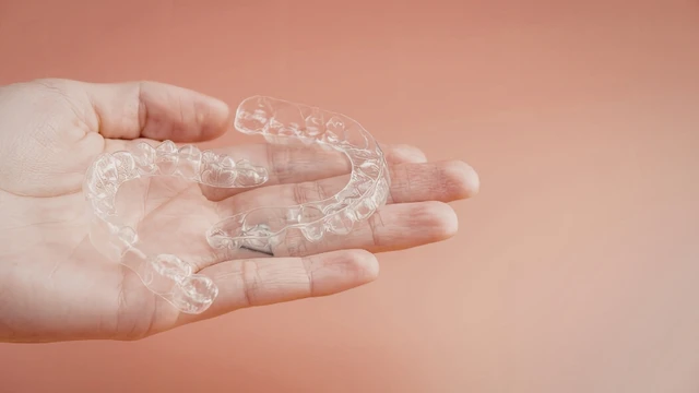 bai-viet/nieng-rang-trong-suot-co-an-duoc-khong-goi-y-cach-an-uong-an-toan.html