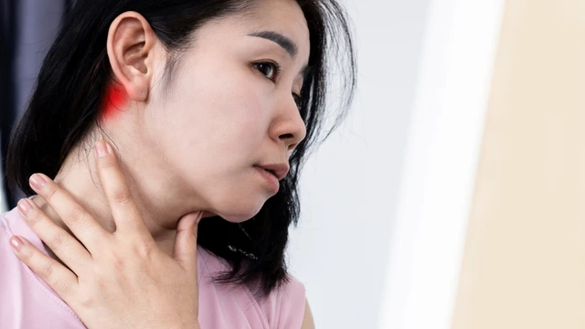 bai-viet/noi-hach-sau-tai-la-gi-nguyen-nhan-va-muc-do-nguy-hiem.html