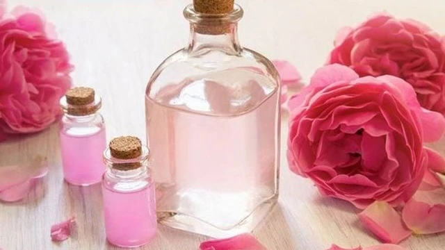 bai-viet/nuoc-chung-cat-tu-hoa-hong-co-tac-dung-gi.html