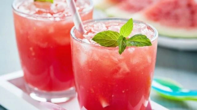 bai-viet/giai-dap-thac-mac-nuoc-ep-dua-hau-bao-nhieu-calo.html