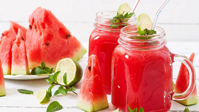 bai-viet/nuoc-ep-dua-hau-co-tac-dung-gi-cho-suc-khoe.html