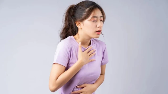 bai-viet/phac-do-dieu-tri-trao-nguoc-da-day-thuc-quan-moi-nhat-hien-nay.html