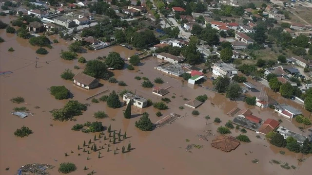 bai-viet/phai-lam-gi-de-phong-chong-vi-khuan-nhu-e-coli-mua-lu-lut.html