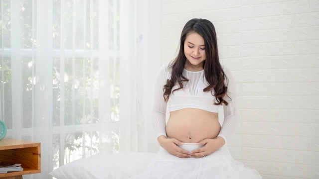 bai-viet/phu-nu-42-tuoi-co-nen-sinh-con-khong-co-an-toan-khong.html