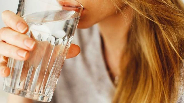 bai-viet/phu-nu-sau-sinh-uong-nuoc-soi-de-nguoi-duoc-khong.html