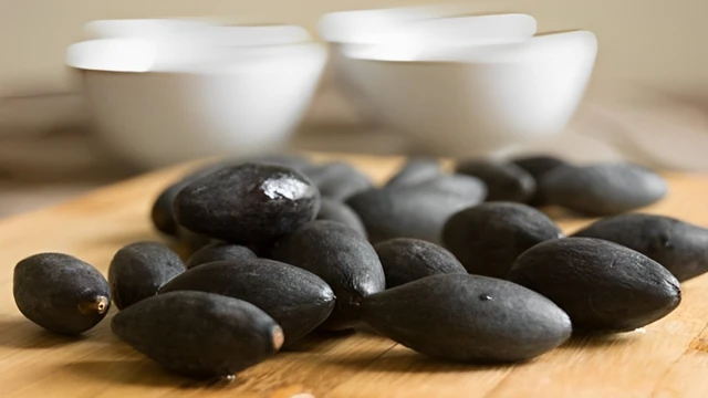 bai-viet/qua-tram-co-doc-khong-nhung-cong-dung-bat-ngo-tu-qua-tram.html