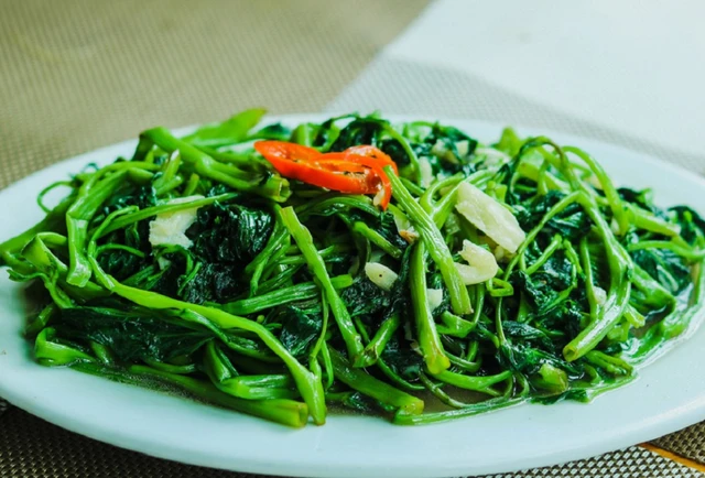 bai-viet/rau-muong-xao-toi-bao-nhieu-calo-an-nhieu-co-beo-khong-71266.html