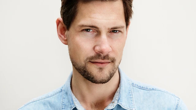 bai-viet/rau-quai-non-la-gi-cach-cham-soc-da-mat-khi-co-rau-quai-non.html