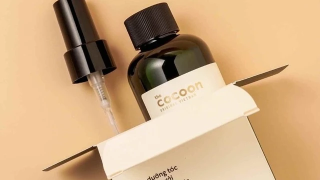 bai-viet/review-chi-tiet-ve-serum-duong-toc-cocoon-73156.html