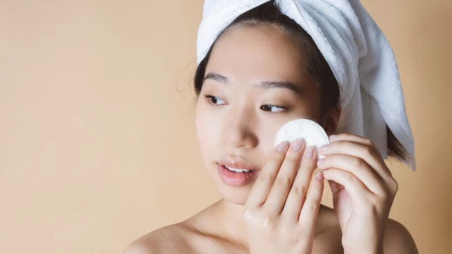 bai-viet/review-nuoc-tay-trang-j-msolution-cong-dung-va-luu-y-khi-su-dung.html